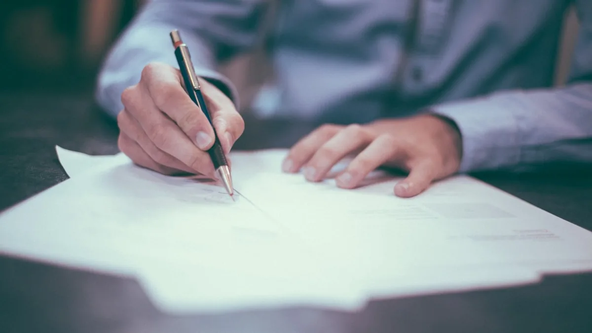 Documentos y cálculo, como ilustración de procesos de finanzas y compras